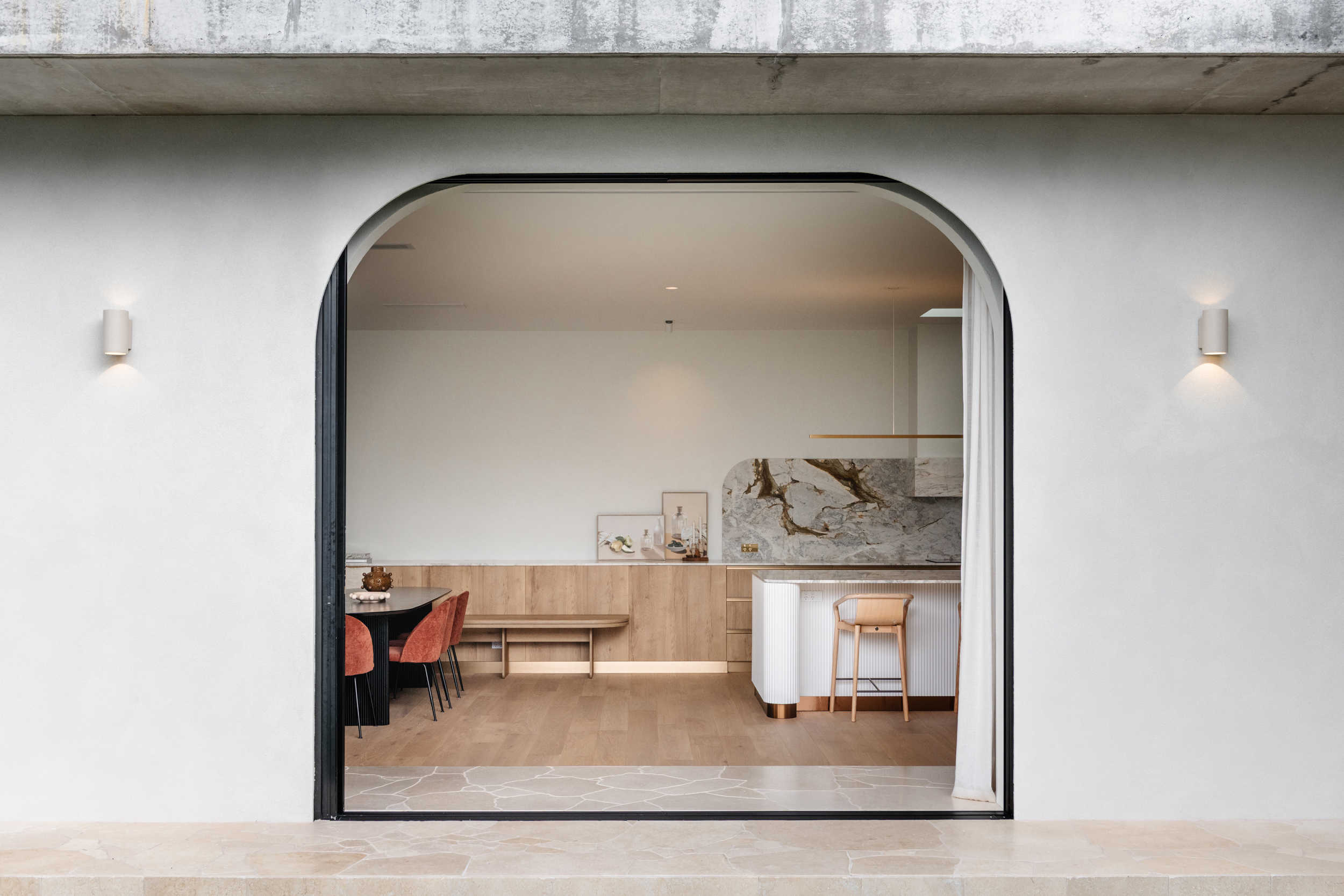 GatherCo KesiLimestone FabricArchitecture LukeShadbolt AmariHouse3 1760697719